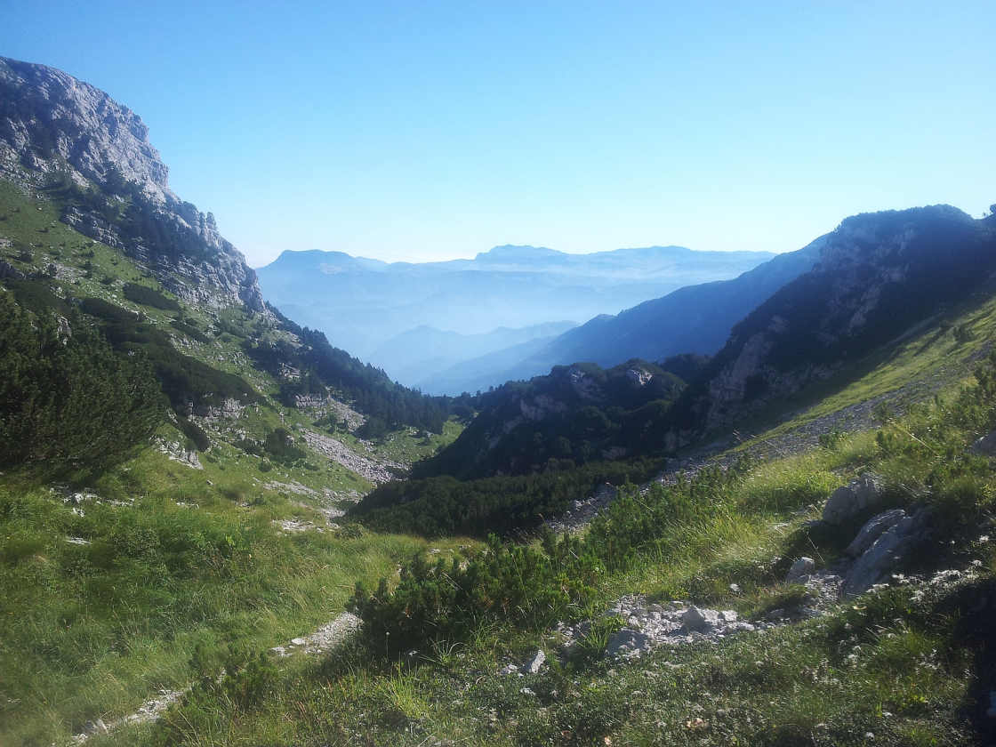 Machtige uitzichten op de Via Dinarica Prenj in Bosnië en Herzegovina