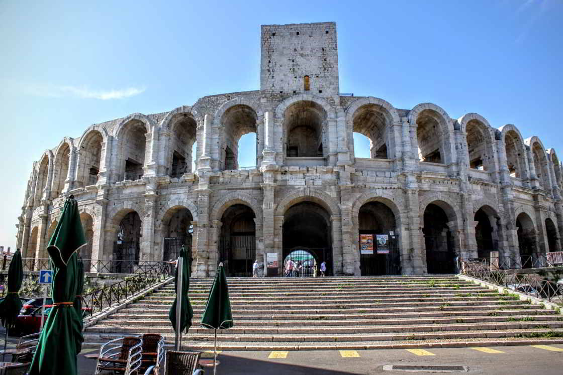 Het fameuze amfitheater in Arles zicht op het amfitheater in Arles